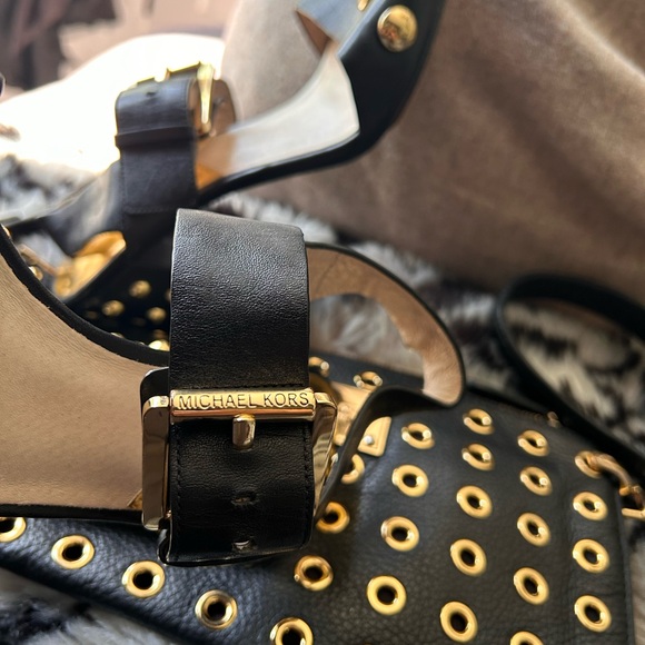 MICHAEL 🖤 Michael Kors Heels - Picture 8 of 14